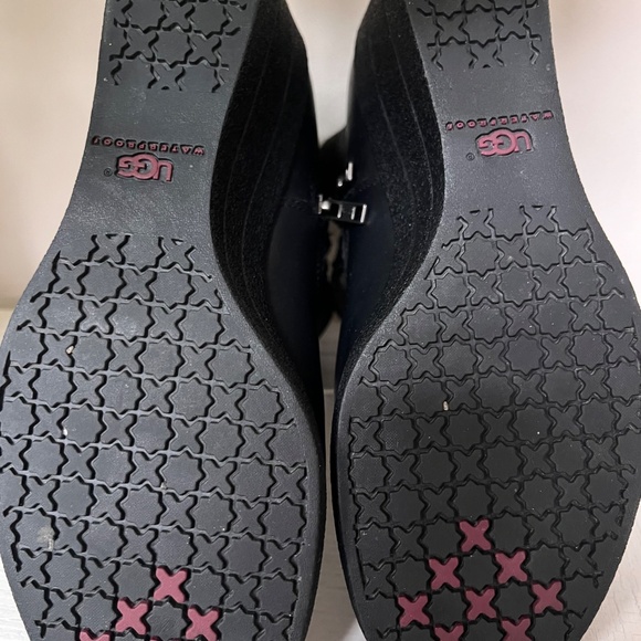 Women’s Ugg boots - Picture 3 of 3